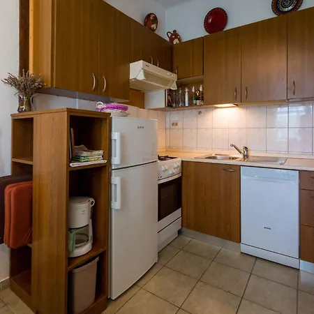 In 39296 Jadranovo