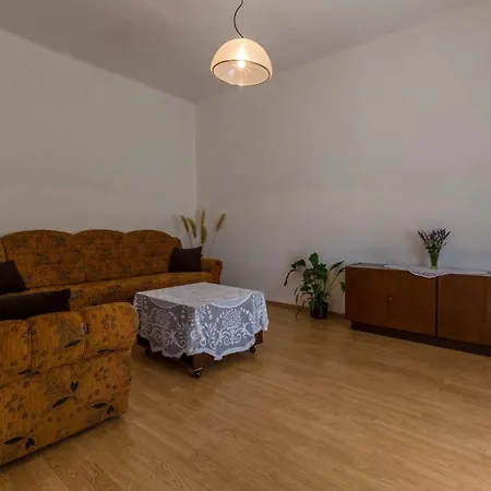 Сasa de vacaciones In 39296 Jadranovo